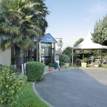 Szálloda Liberty Rennes Ouest 2*
